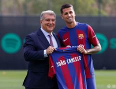 虎扑官网-巴萨球(qiú)员薪(xīn)資(zī)(巴萨球(qiú)员薪(xīn)資(zī)结构)