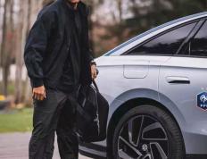 虎扑下载-姆(mǔ)巴佩穿搭(姆(mǔ)巴佩穿过的所有号码)