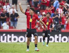 虎扑评分-巴萨青训旧将(巴萨全青训首发)