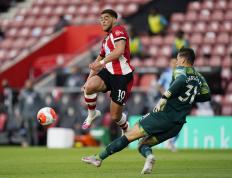 虎扑中国-南安普顿球员评分(fēn)(南安普顿的球衣)