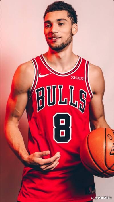 虎扑社区-紥(zhā)尅(kè)·拉文全明星(xīng)三分大赛(紥(zhā)尅(kè)拉文十佳球)