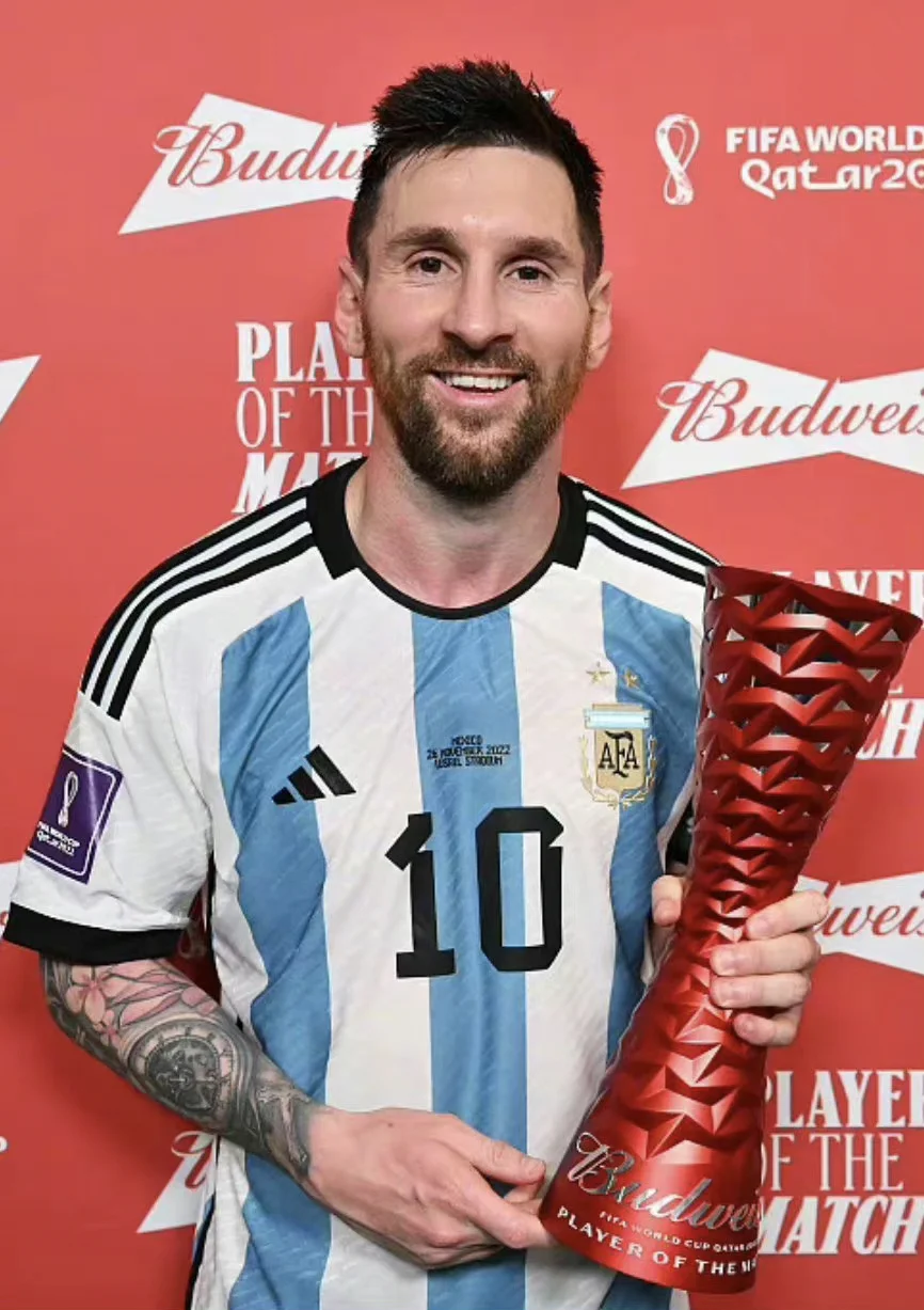 虎扑首页-梅(méi)西38岁身價(jià)1800万欧元(梅(méi)西22岁身價(jià))