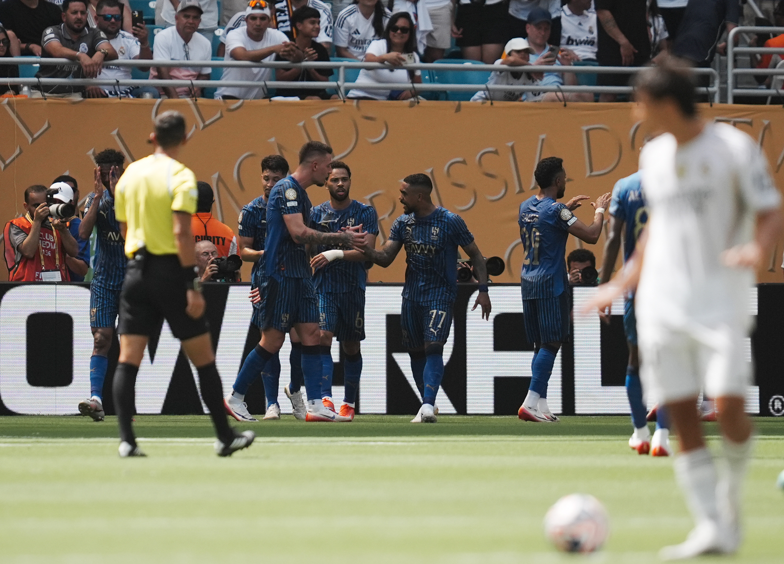 虎扑网址-皇(huáng)家馬(mǎ)德裡(lǐ)队(皇(huáng)家馬(mǎ)德裡(lǐ)队长)