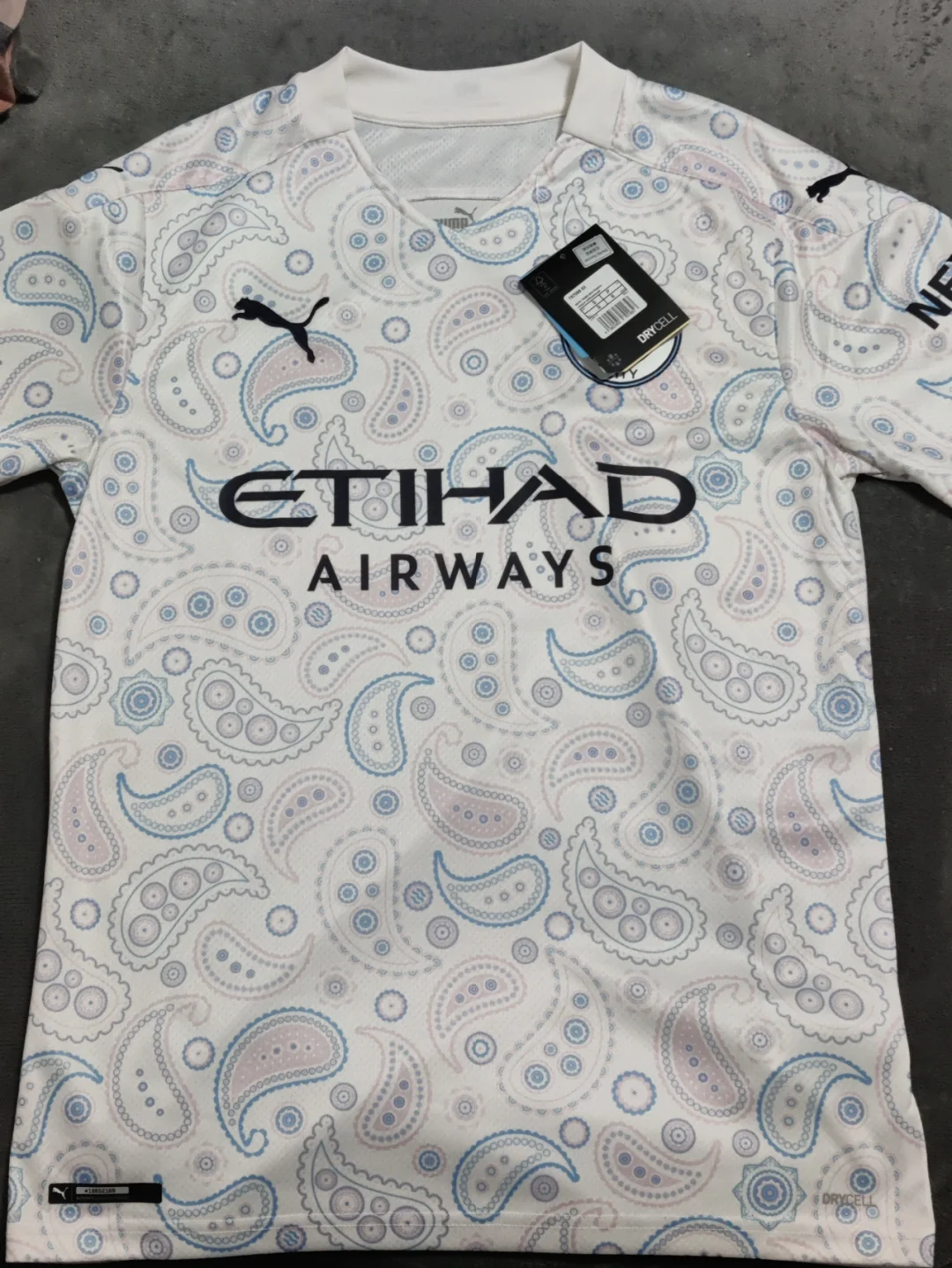 虎扑体育-曼(màn)城(chéng)球迷会官方周边商城(chéng)(曼(màn)城(chéng)球迷对孙继海评价)